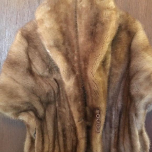 DISCOUNTED/ Mink Wrap and mink belt/Neiman Marcus - Picture 9 of 9
